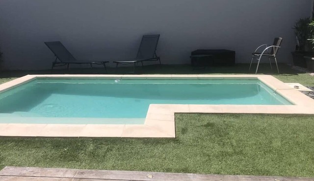 Pleasant modern house t4 airco pool jacuzzi parking