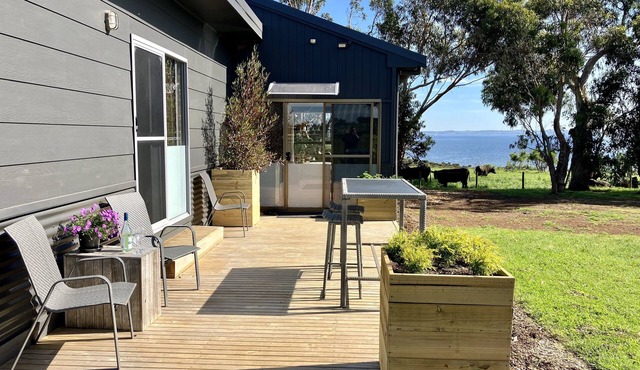 Pleasant Point Cottage - an exclusive Phillip Island seaside haven