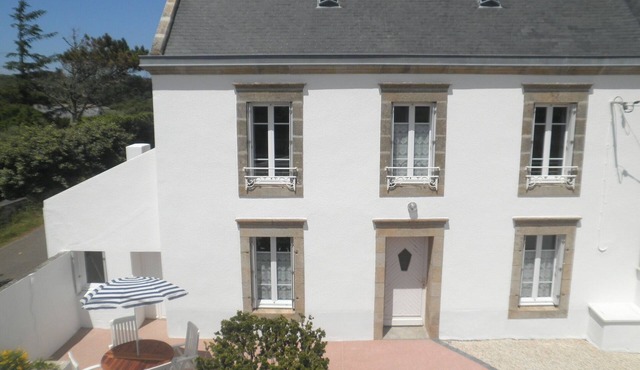 Pleasant, quiet house 2 minutes' walk from the ocean