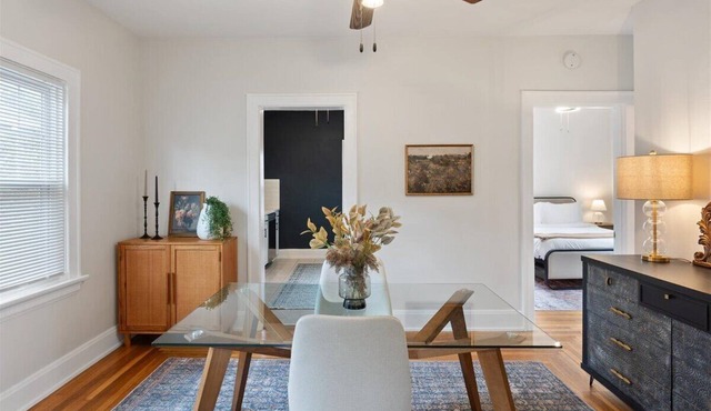 Pleasant Ridge 1 BR ~ Covered Parking ~ Balcony