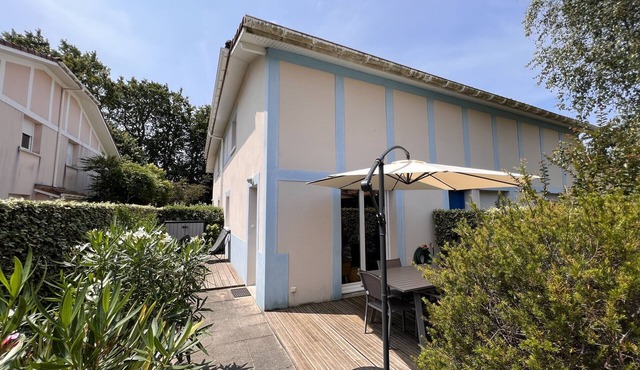 Pleasant semi-detached house near Lake, Ocean and Forest