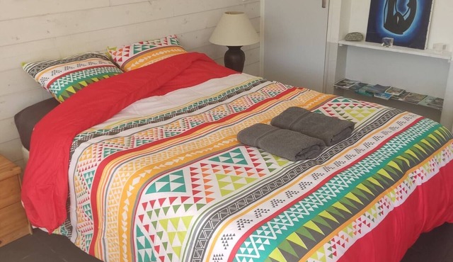 Pleasant self-contained room + pool access