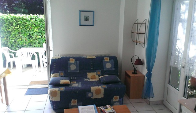 Pleasant studio with private terrace and garage near the center of ANNECY