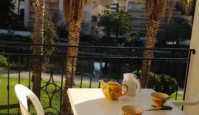 Pleasant T3 apartment in a quiet luxury residence with swimming pool