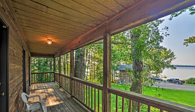 Pleasant View Resort Cabin on Kentucky Lake!