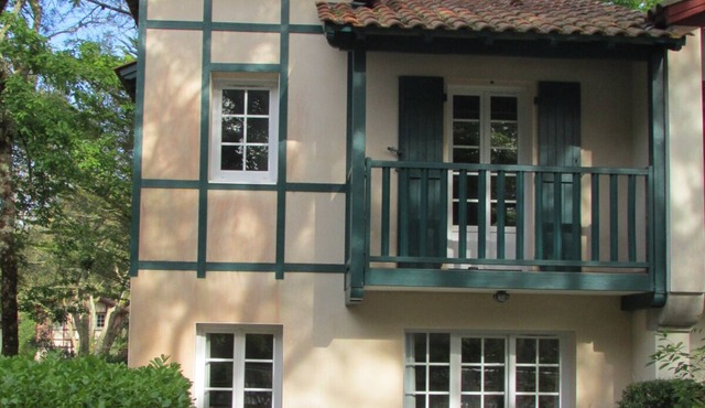 Pleasant villa close to the ocean located in the heart of the Golf of Moliets and Maa