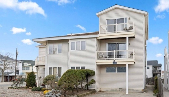 Pleasure Ave. Sea Isle City Beach House