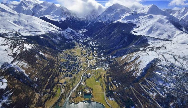🏔 Plein center Loudenvielle, lgt 5 pers tout équipé + wifi 🌞 CLASSE 3 ⭐