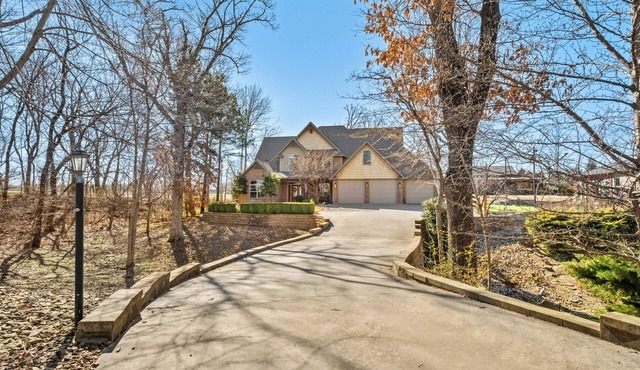 Plentywood Escape: Home Theatre, Fire Pit, & 10 Min To DTBville
