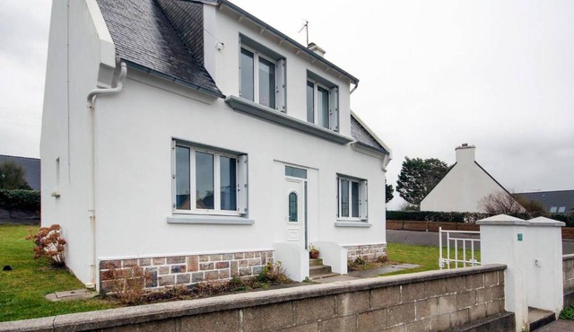 Plouarzel Home