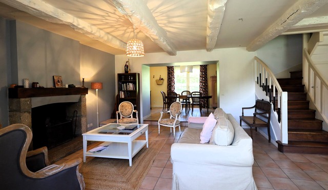 Ploubalay: house 9p, beaches 4km