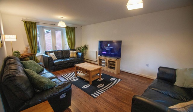 Plough House - Andover - Sleeps 10