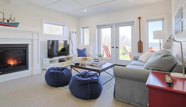 Plover Dunes: Modern, family/golf beachfront retreat on breathtaking P.E.I.