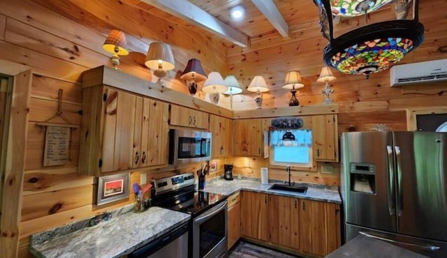 Plum Crazy Cabin Red River Gorge