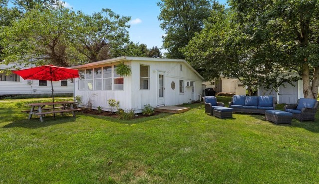 Plum Point Cottage #15