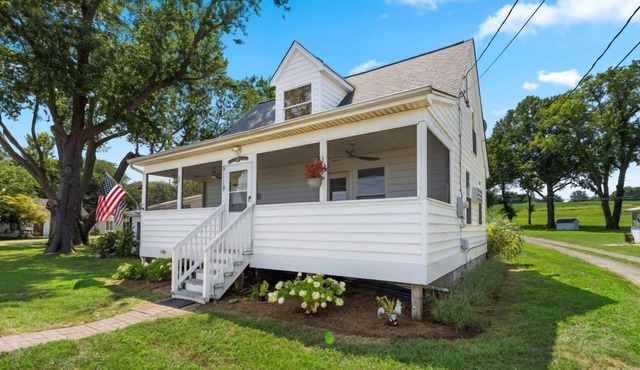 Plum Point Cottage #14