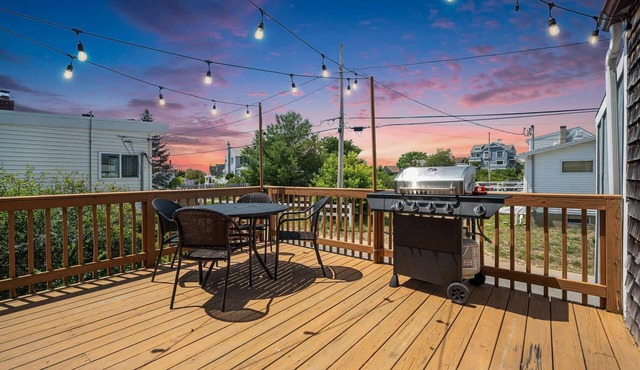 Plum Puddin | Pet-Friendly | Screened Porch & Deck