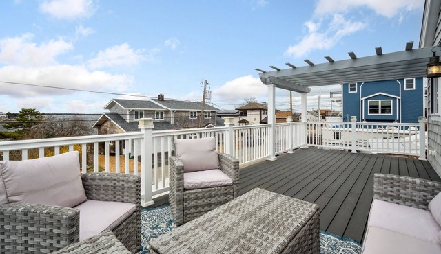 Plum Time | Water Views | Decks | Walk to Basin