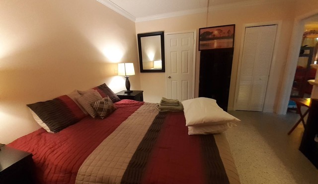 Plumaria Room with private bathroom on shared lakeview House
