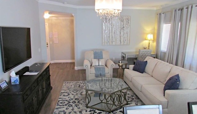 plush gated condo with heated pool, near westworld