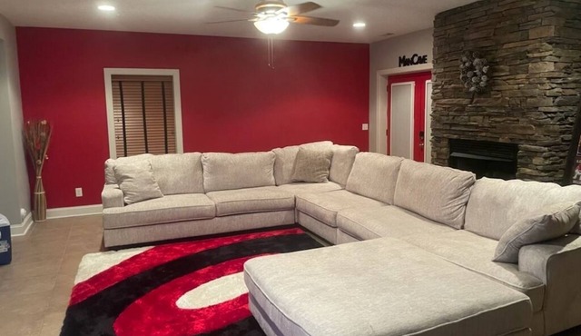 Plush guest Suite. Near Golf Courses & Grandover Resort. Privacy and comfort.