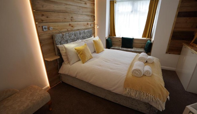 Plymouth Hoe Lovely 2-Bed Ground Floor Apartment