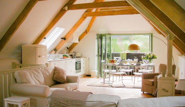 "Plympton Barn" Beautiful Barn, Walking Distance To Beaches + Salcombe