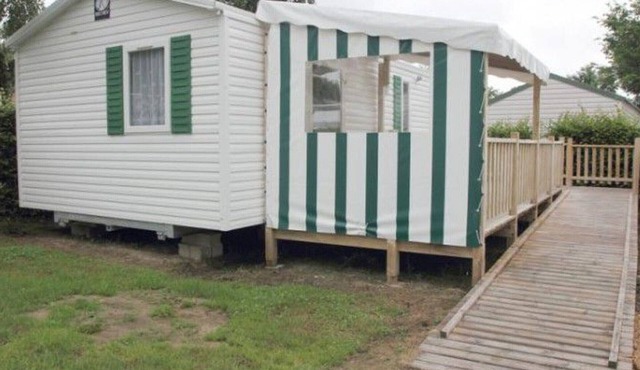 PMR Mobile Home with Terrace in Brétignolles-sur-Mer