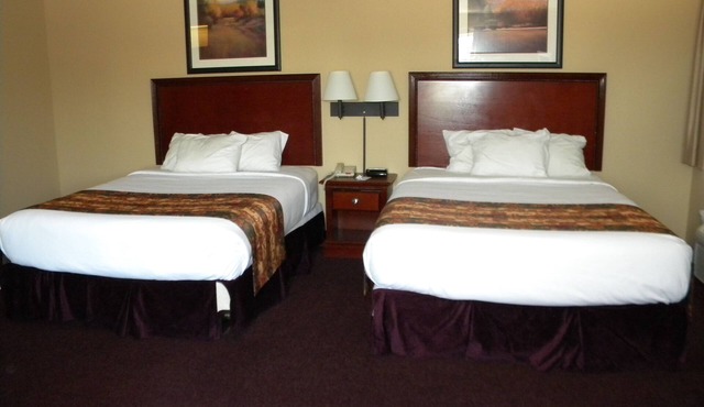 Pocahontas Inn & Suites