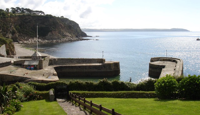 Pochin House Collections