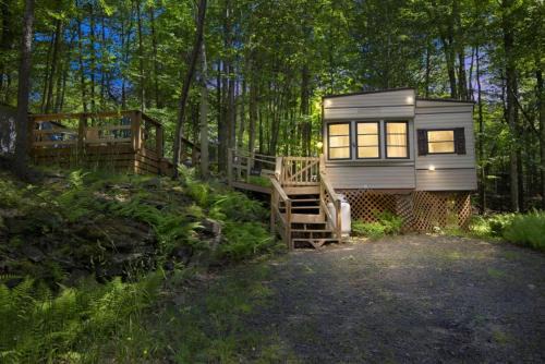 Pocono 3Bedroom House Near Lake & Pool