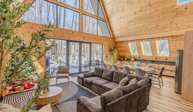 Pocono A-Frame Retreat Lake Hot Tub Sauna