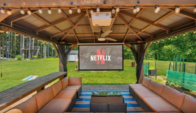 Pocono Dream: Theater, Games & Luxury Stay