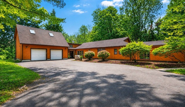 Pocono Escape | Pool, Hot Tub & Game Room