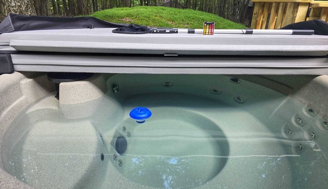 Pocono Family Getaway, Pet Friendly/Hot tub W/Game Room