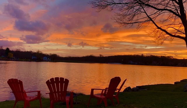 Pocono Lakefront Cabin