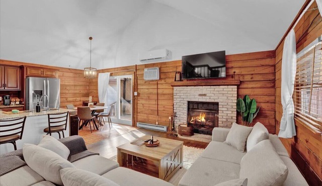 Pocono Log Cabin | Hot Tub | Lake Access | Firepit