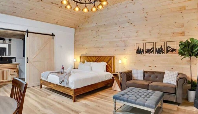 Pocono Modern Vaulted Pine | Firepits | Pickleball