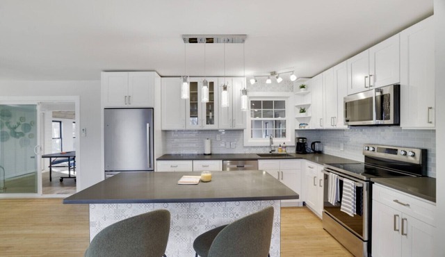 Pocono Villa w/Indoor Pool, Pets +, 8 Guests