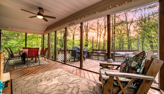 Poconos Hideaway - 1mi to Lake - Firepit - Pets OK