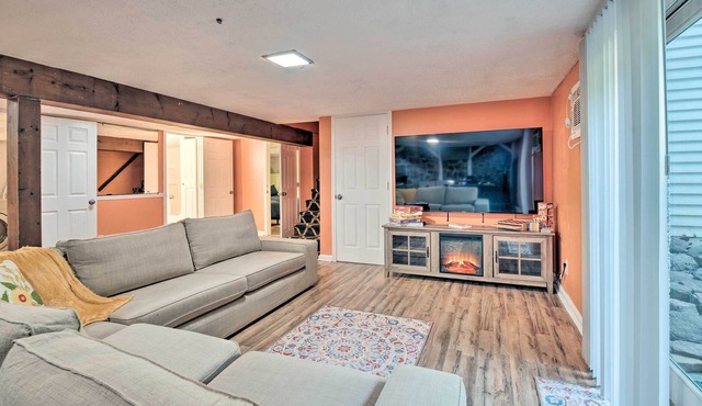 Poconos Home w/ Hot Tub, Game Room & Lake Access!