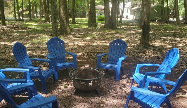 Poconos Lake Harmony located between 2 popular ski resorts! BB & JF!nnnn