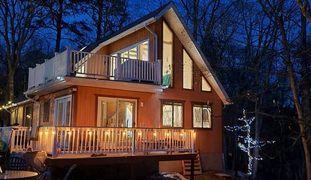 Poconos Lovely Chalet