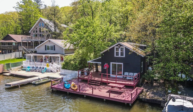 Poconos Waterfront Haven