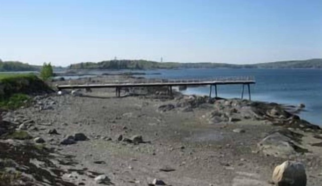 Point Field Cottage - A delightful little cape