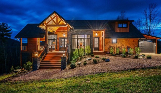 Point of View at Eagle Bay - Watauga Lake, hot tub, fireplaces