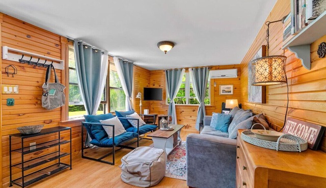 Point Prim Cottage: Beach Access & Family Fun!