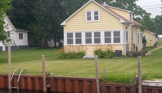 Pointe Haven, nright off the North ChannelnWITH OR WITHOUT PONTOON!n480/330