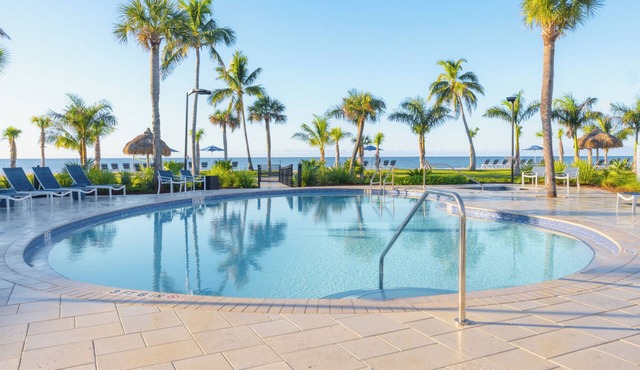 Pointe Santo B26: Sanibel Island Beach Condo with Gulf and Pool Views