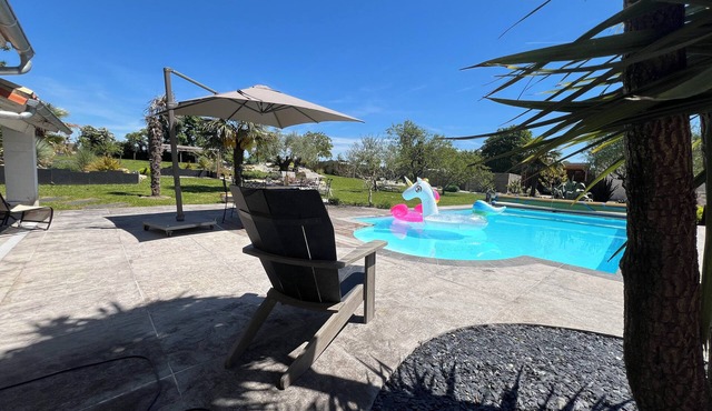 Poitevin marsh with swimming pool 30 minutes from La Rochelle/45 Ile de Ré